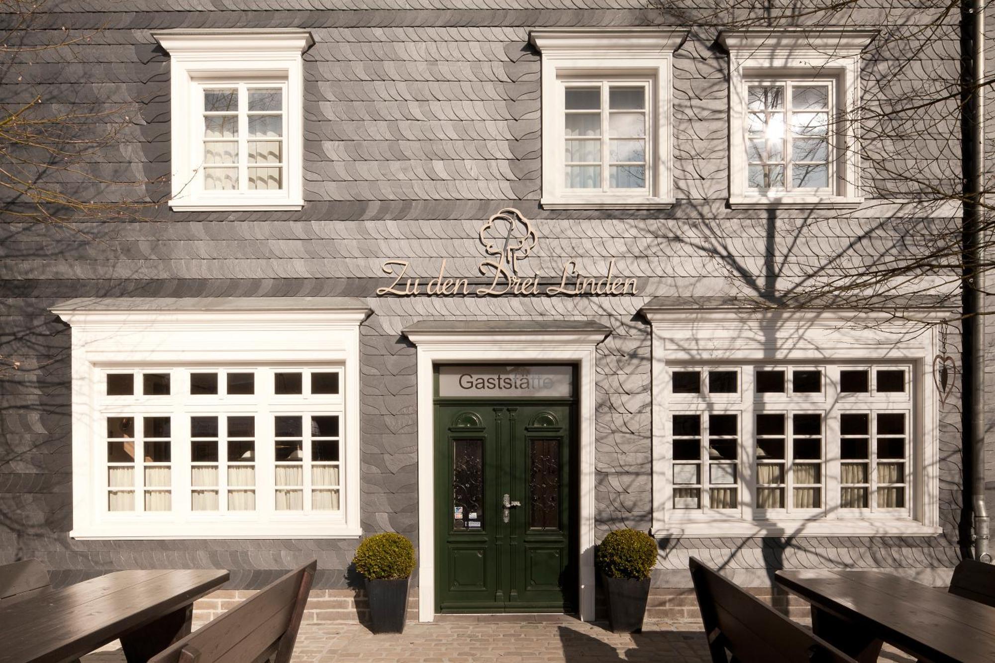 Zu Den Drei Linden Hotel Wermelskirchen Ngoại thất bức ảnh