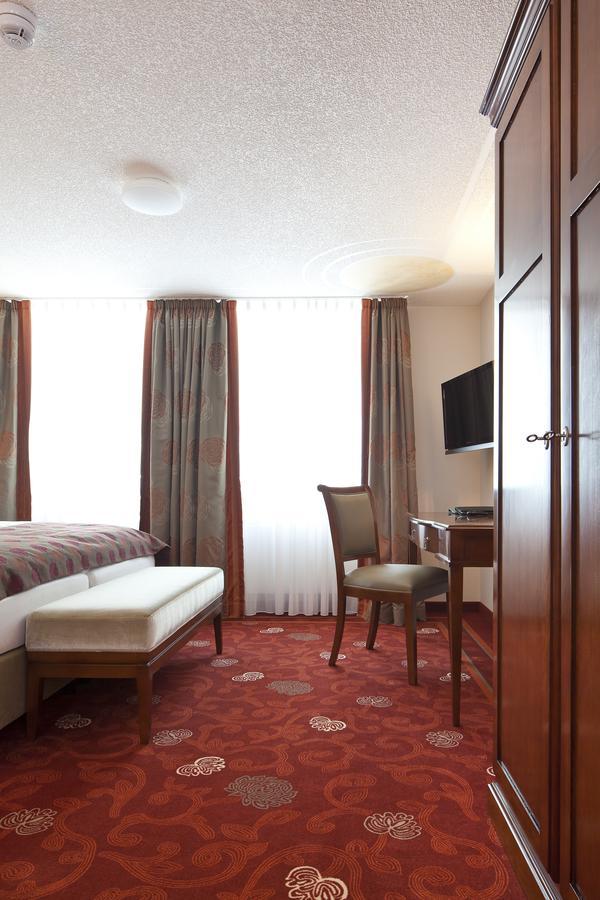 Zu Den Drei Linden Hotel Wermelskirchen Phòng bức ảnh
